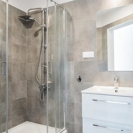 Jezynowa 20 - Przestronne Z Placem Zabaw Aparthotel 4*
